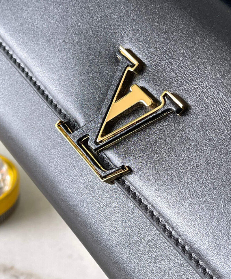 Louis Vuitton Wallet On Chain Capucines M12143 Black